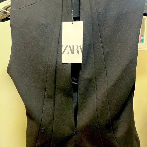 Zara black sleeveless top some stretch to it zips in back size L NWT - Picture 9 of 10